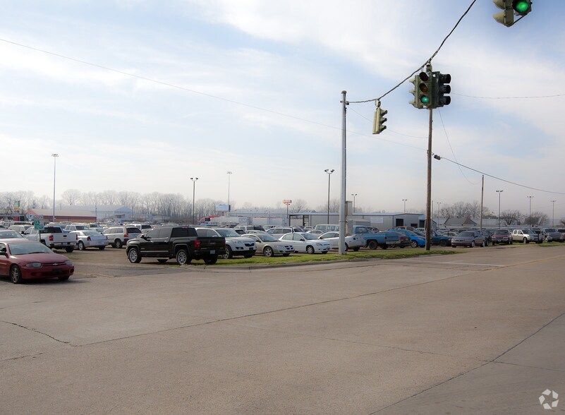 More Photos Of 1325 Grimmett Dr, Shreveport Warehouse For Lease