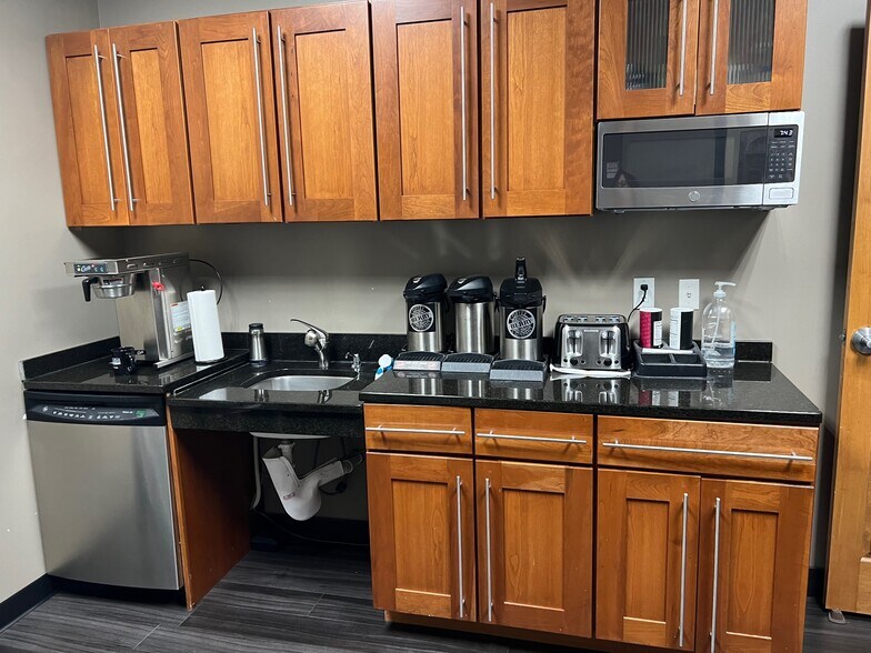 More Photos Of 23505 Smithtown Rd, Excelsior Office For Lease