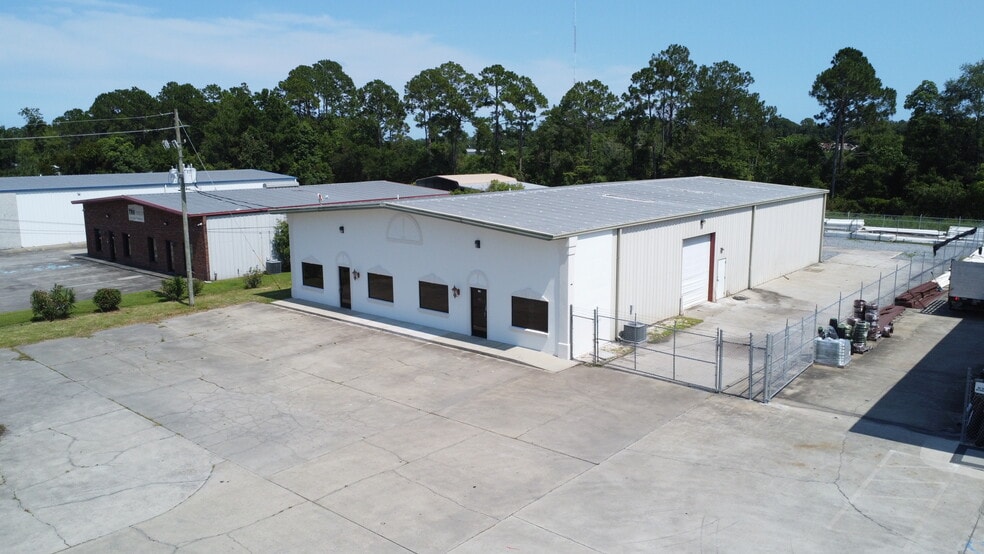 More Photos Of 114 Newman Dr, Brunswick Warehouse For Lease