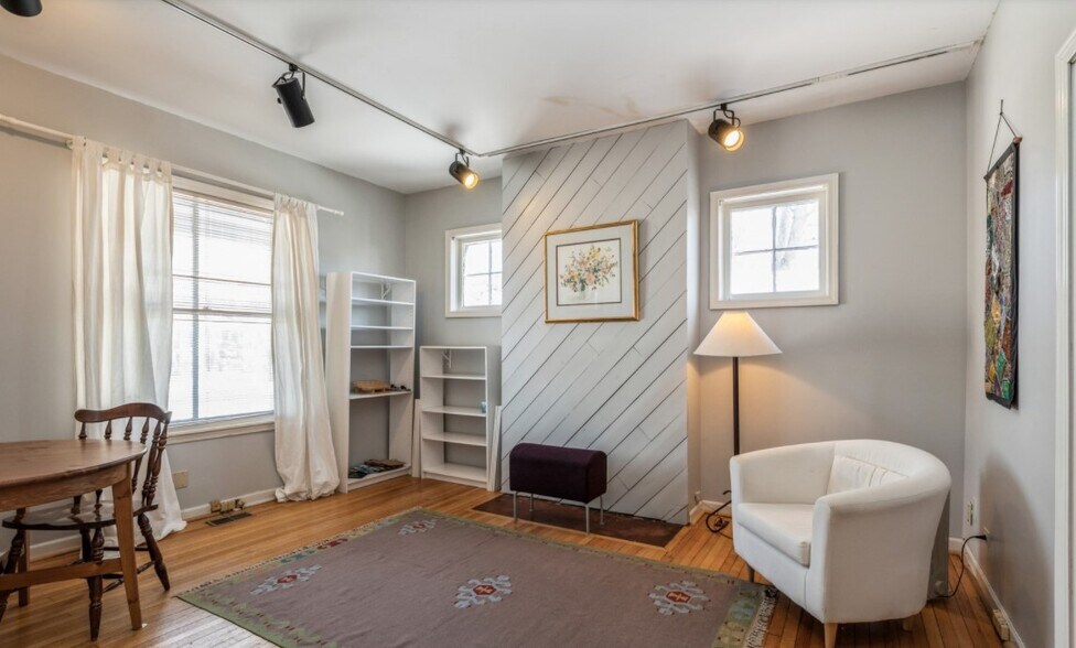 More Photos Of 509 W Main St, Barrington Loft Creative Space For Lease