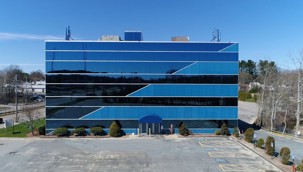 More Photos Of 463 Worcester Rd, Framingham Medical For Lease