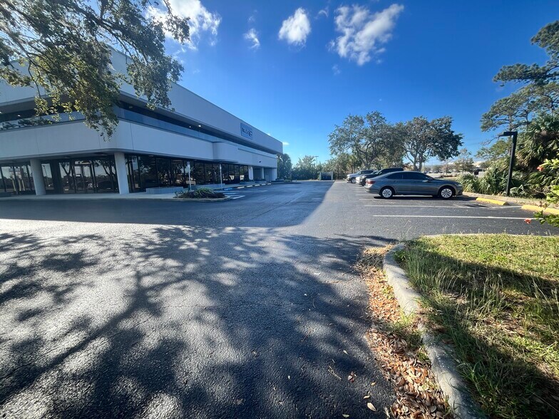 More Photos Of 9501 US Highway 19, Port Richey Office For Sale