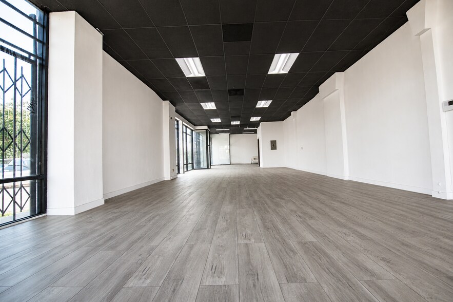 More Photos Of 601-609 N Western Ave, Los Angeles Apartments For Lease