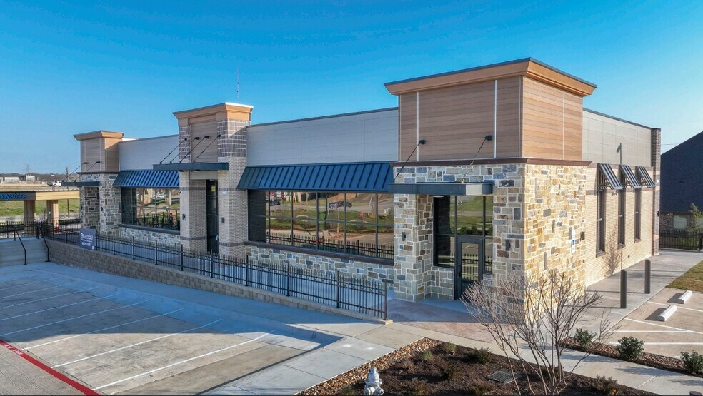 More Photos Of 4500 Eden, Arlington Storefront Retail Office For Lease