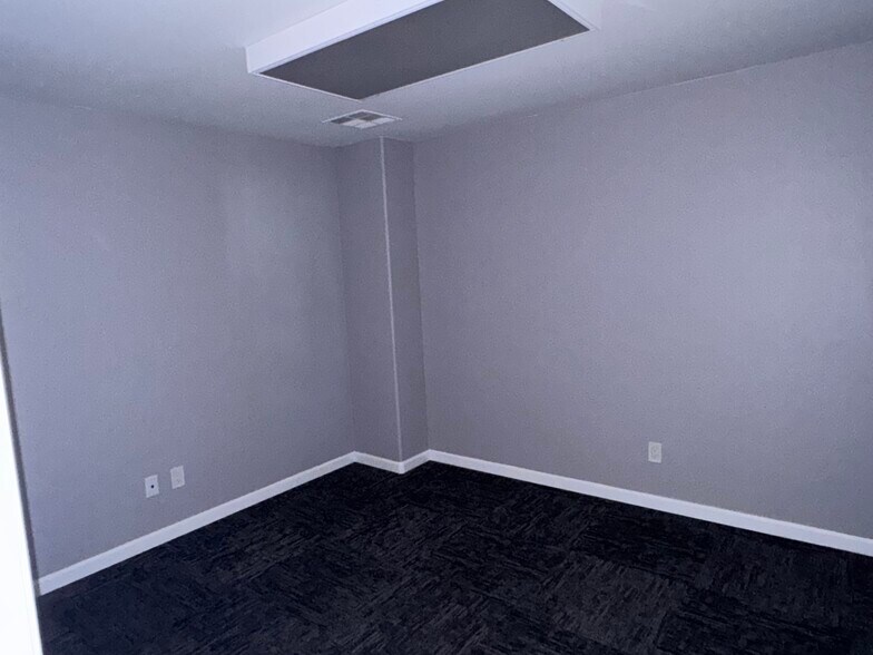 More Photos Of 5462 Pirrone Rd, Salida Research And Development For Lease