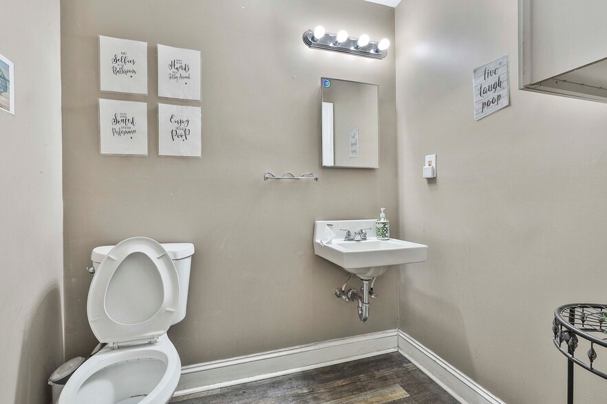 More Photos Of , Peachtree City Unknown For Sale