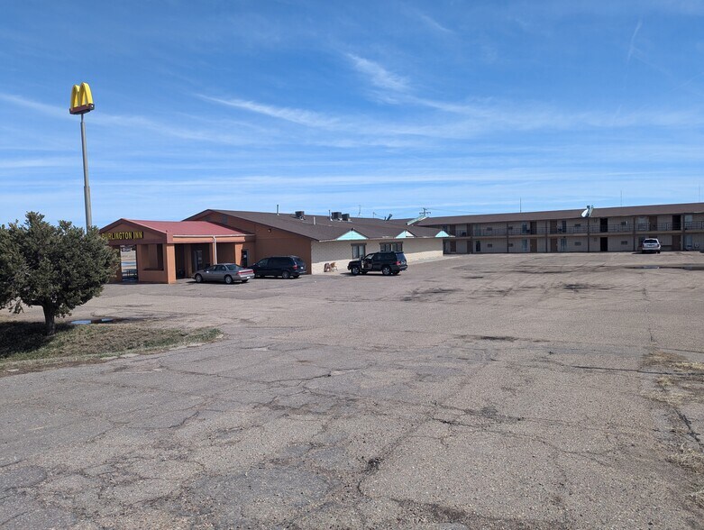 More Photos Of 450 S Lincoln St, Burlington Hotel For Sale