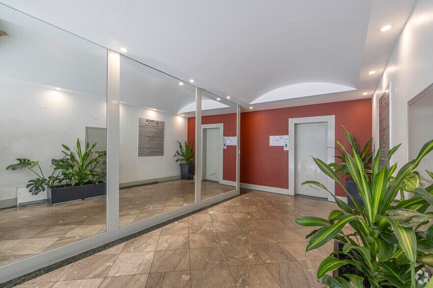 More Photos Of 27 Hunter St, Parramatta Office For Lease