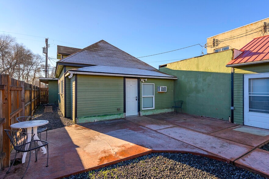 More Photos Of 315 Main Ave E, Soap Lake General Retail For Sale