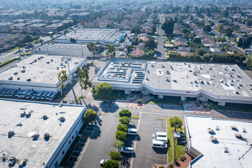 More Photos Of 1940-1964 W Corporate Way, Anaheim Warehouse For Lease