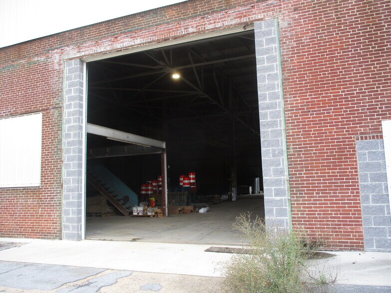 More Photos Of 580 Pangborn Blvd, Hagerstown Manufacturing For Lease
