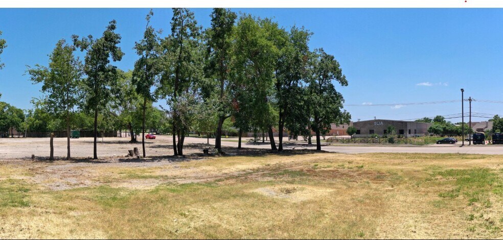 More Photos Of 301 N Town East Blvd, Mesquite Land For Sale