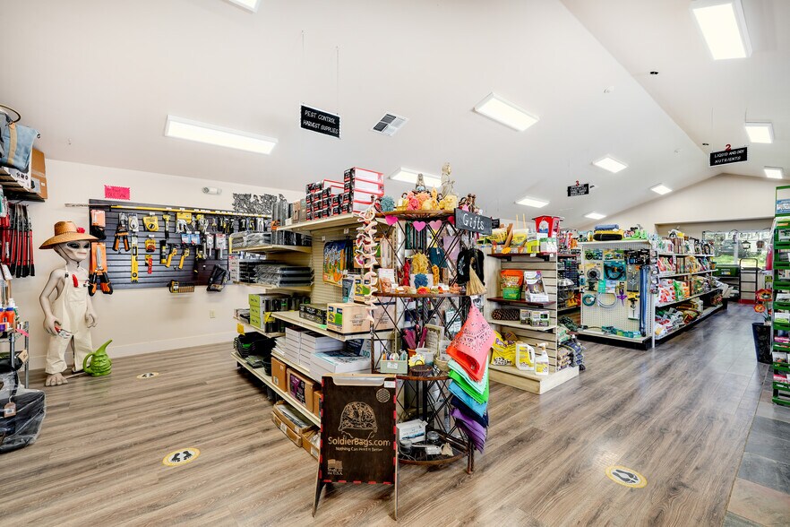 More Photos Of 29435 CA-49 Hwy, North San Juan Freestanding For Sale