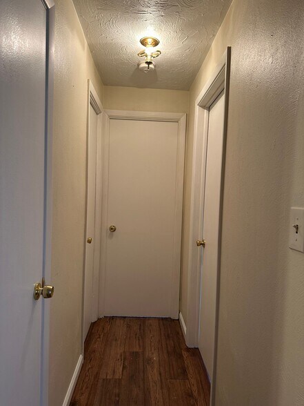 More Photos Of 1545 Kansas Ave, Lorain Apartments For Sale