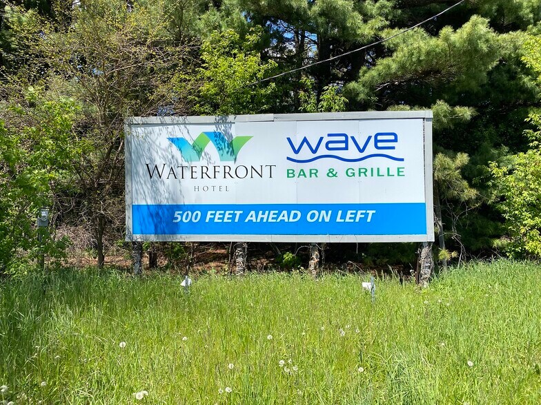 More Photos Of 3309 N Chapel Hill Road, Johnsburg Hotel For Sale