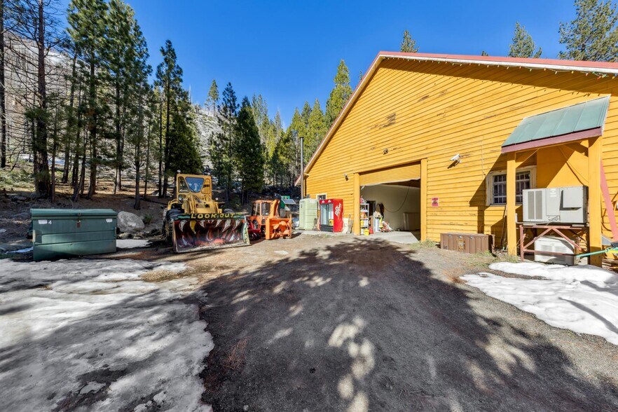More Photos Of 17481 Highway 50, Twin Bridges General Retail For Sale