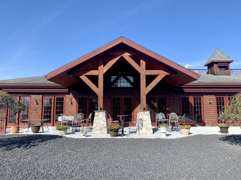 More Photos Of 746 Route 23B, Catskill Restaurant For Sale