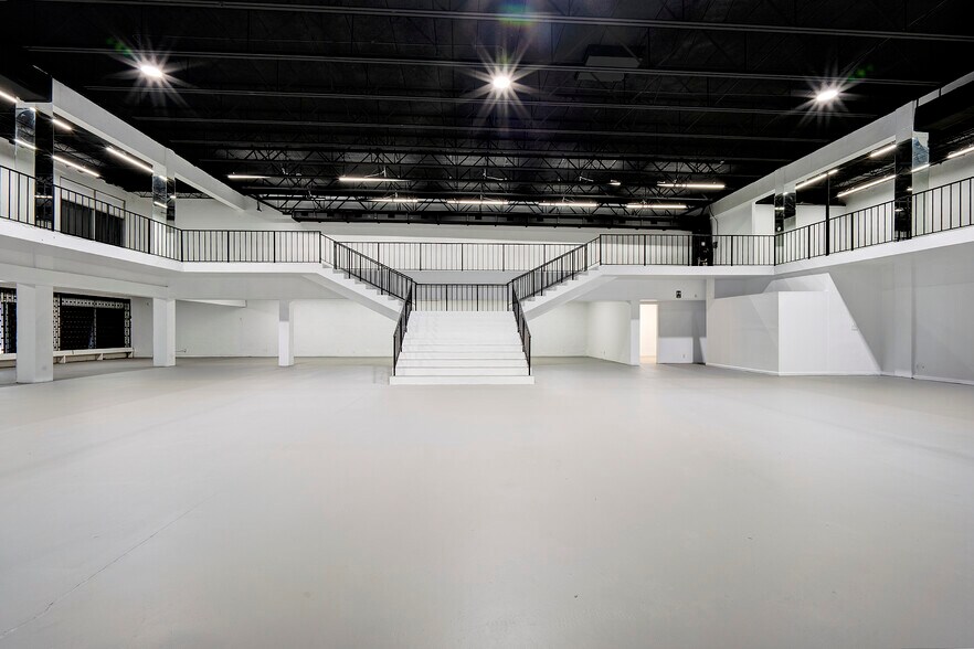 More Photos Of 32 S Dixie Hwy, Lake Worth Freestanding For Lease