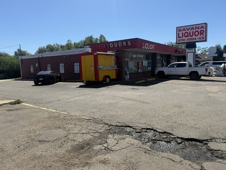 More Photos Of 1460 Carr St, Lakewood Freestanding For Lease