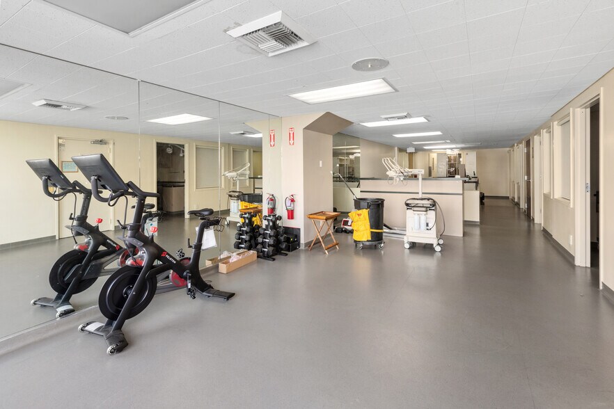 More Photos Of 3619 California St, San Francisco Storefront Retail Office For Sale