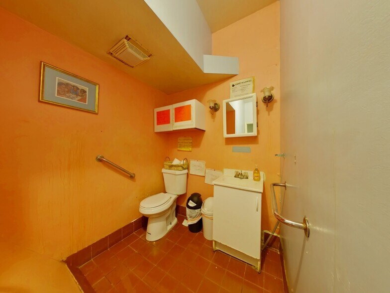 More Photos Of 1409 72nd Ave, Philadelphia Healthcare For Sale