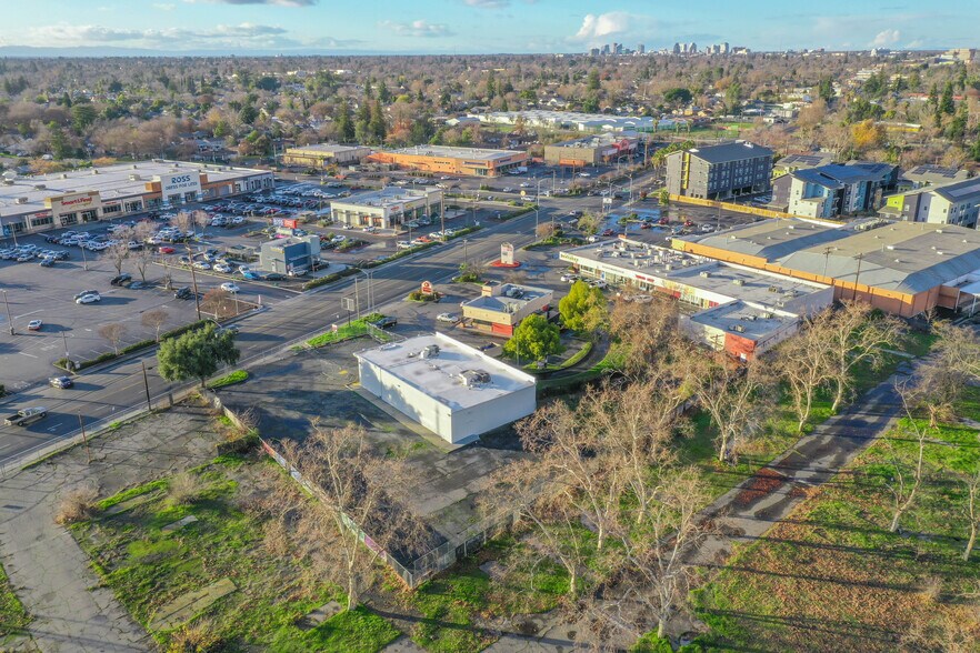 More Photos Of 5095 Stockton Blvd, Sacramento Freestanding For Lease