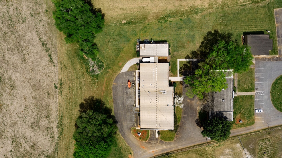 More Photos Of 112 Old Mill Rd, Cartersville Research And Development For Sale