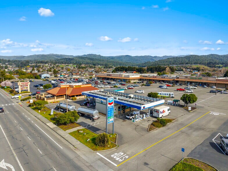 More Photos Of 701-761 S Fortuna Blvd, Fortuna Unknown For Lease