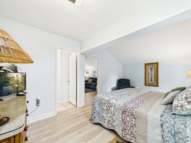 More Photos Of 26285 Broadkill Rd, Milton Hotel For Sale