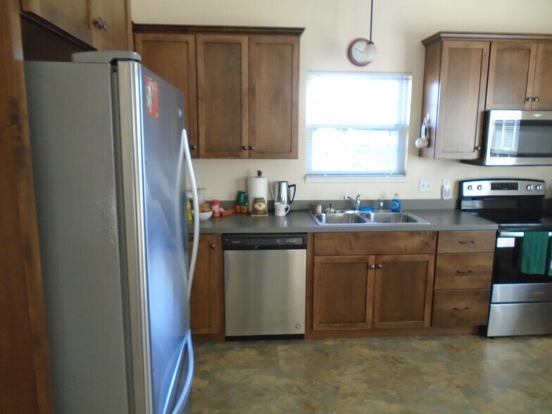 More Photos Of 11 Alisha Ln, Columbiana Apartments For Sale