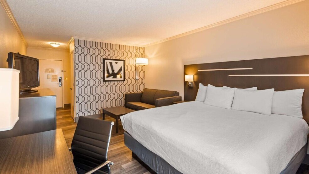 More Photos Of 130 Cracker Rd, Morristown Hotel For Sale