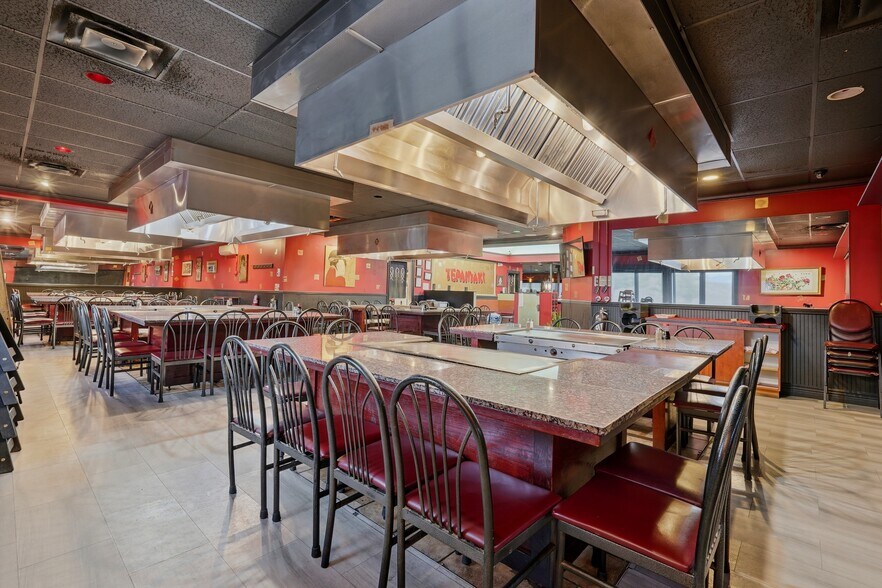 More Photos Of 72 N 850 E, Lehi Restaurant For Sale