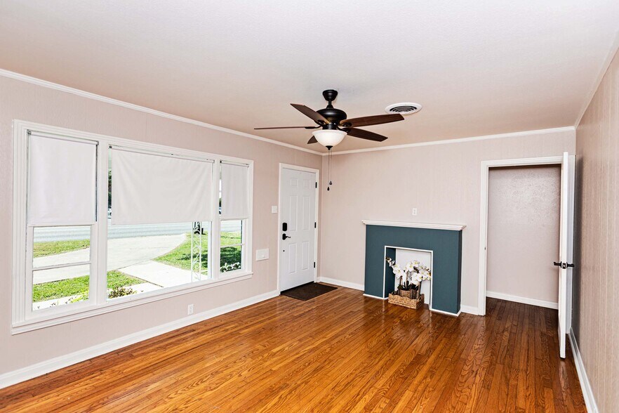 More Photos Of 1606 S 31st St, Temple Office For Sale