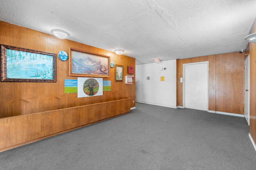 More Photos Of 325 Ash St, New Westminster Apartments For Sale