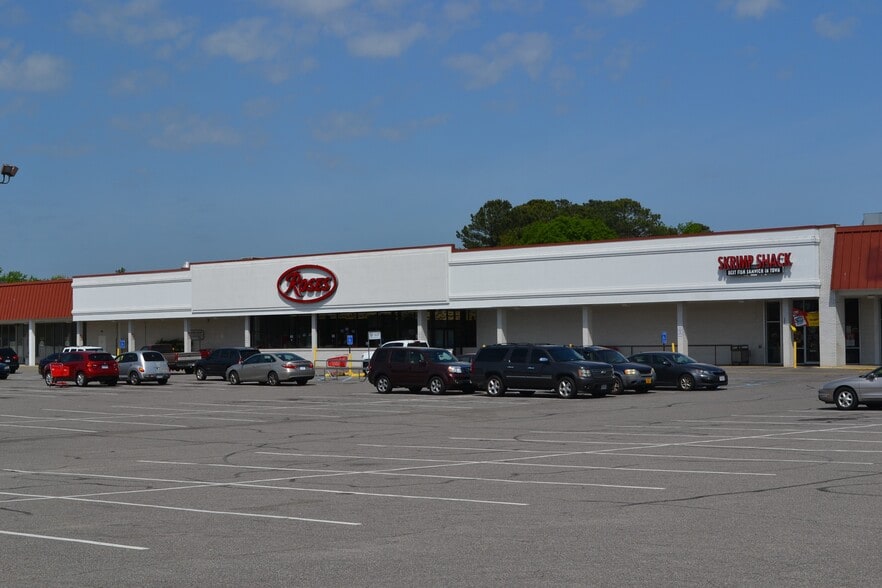More Photos Of 3080-3108 Airline Blvd, Portsmouth Unknown For Lease