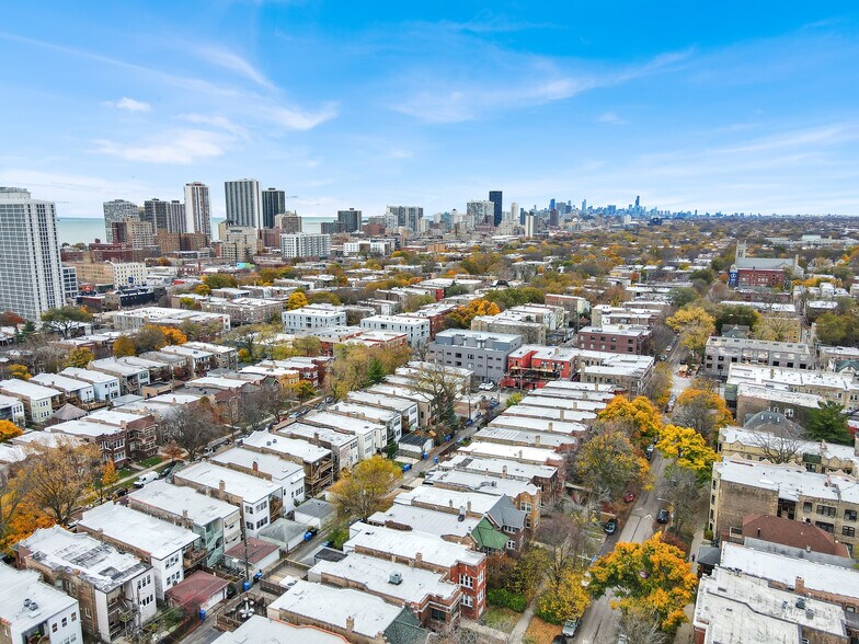 More Photos Of 6447 N Glenwood Ave, Chicago Multifamily For Sale