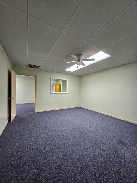 More Photos Of 6014 Duraleigh Rd, Raleigh Storefront Retail Office For Lease