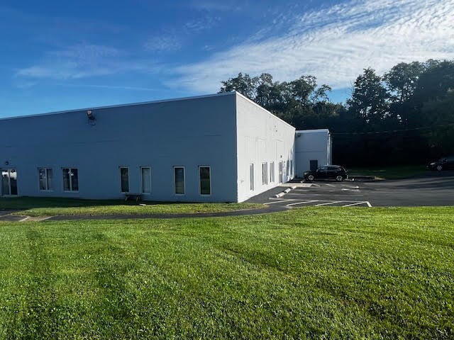More Photos Of 270 Lake St, Penn Yan Office For Sale