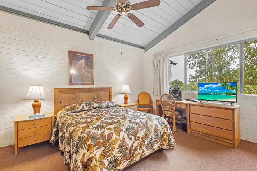 More Photos Of 333 Iliahi St, Hilo Hotel For Sale