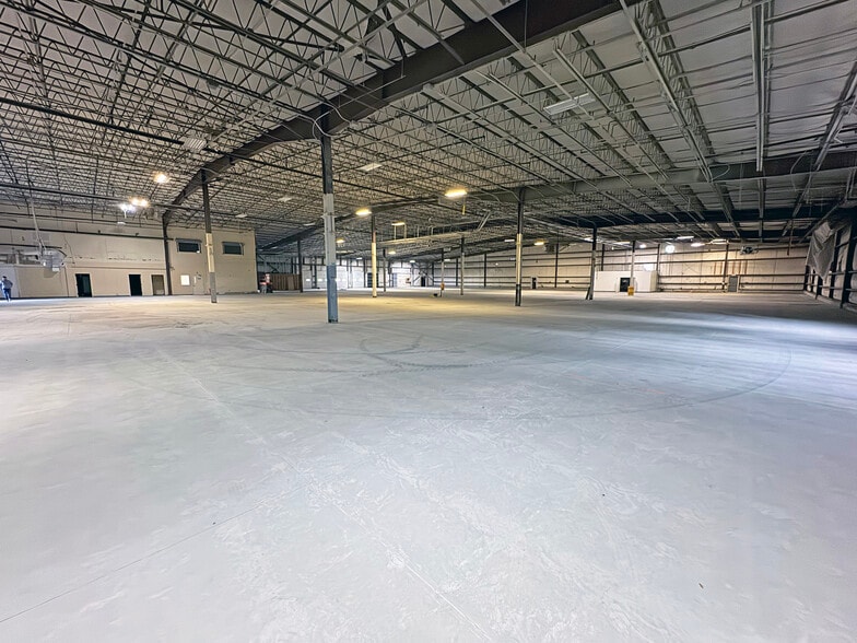 More Photos Of 20 Morin St, Biddeford Warehouse For Sale