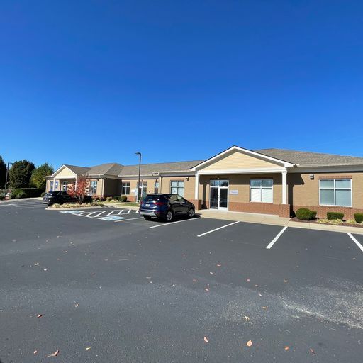 More Photos Of 105 Bluegrass Commons Blvd, Hendersonville Office For Lease