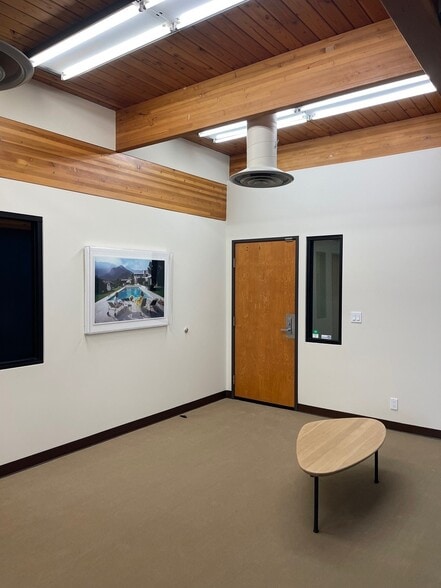 More Photos Of 4370 Tujunga Ave, Studio City Loft Creative Space For Lease