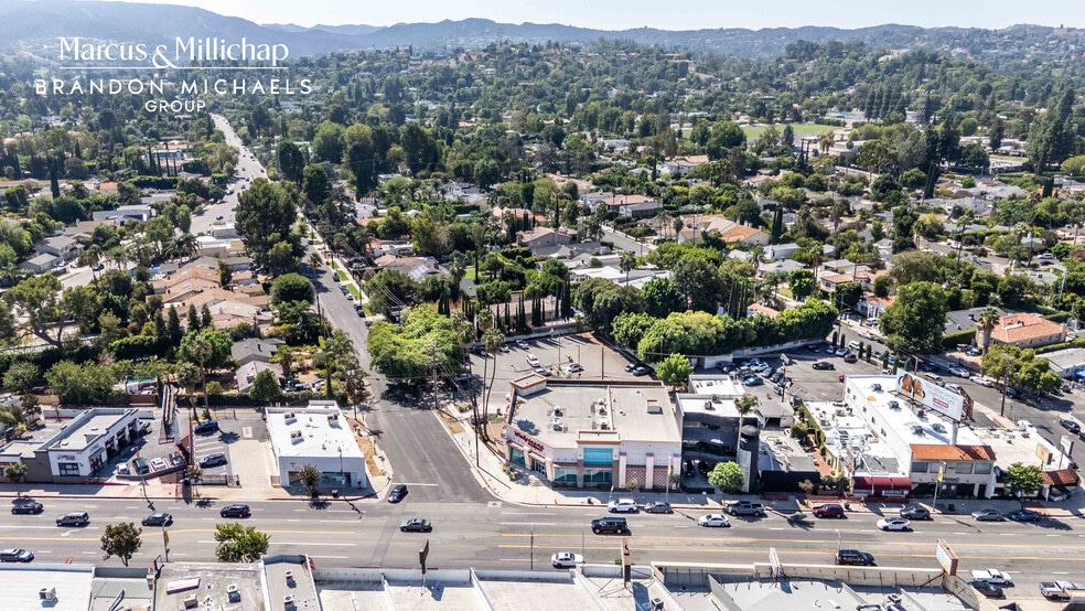 More Photos Of 18568 Ventura Blvd, Tarzana Drugstore For Sale
