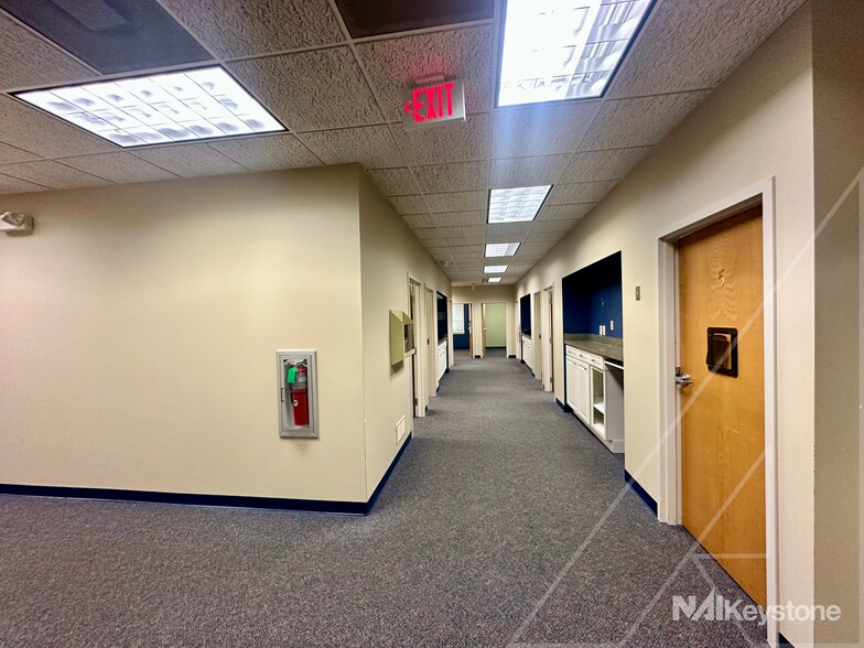 More Photos Of 2201 Ridgewood Rd, Wyomissing Medical For Sale