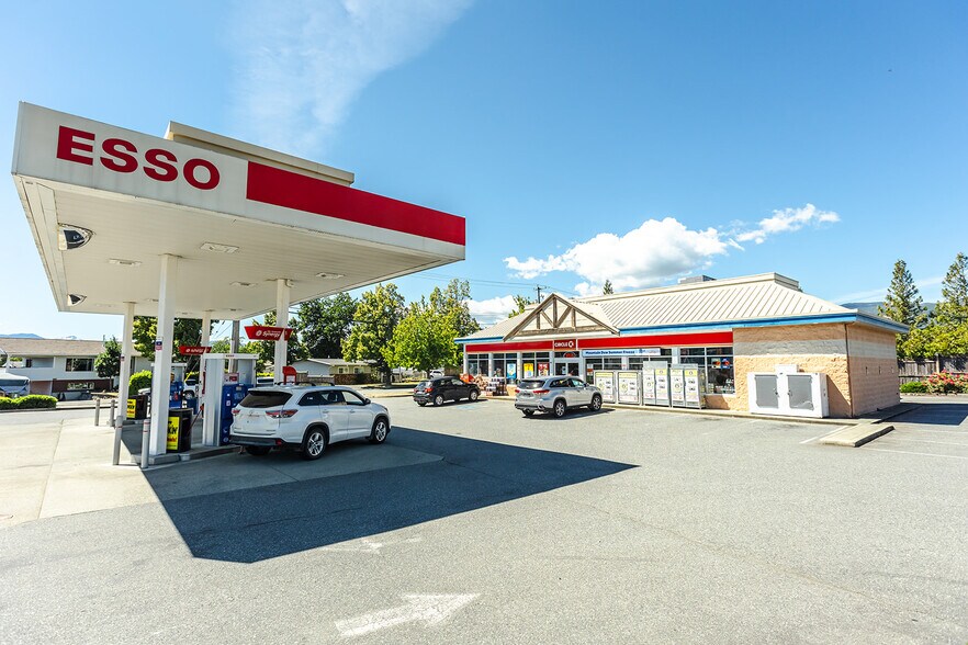 More Photos Of 3955 Johnston Rd, Port Alberni Convenience Store For Sale