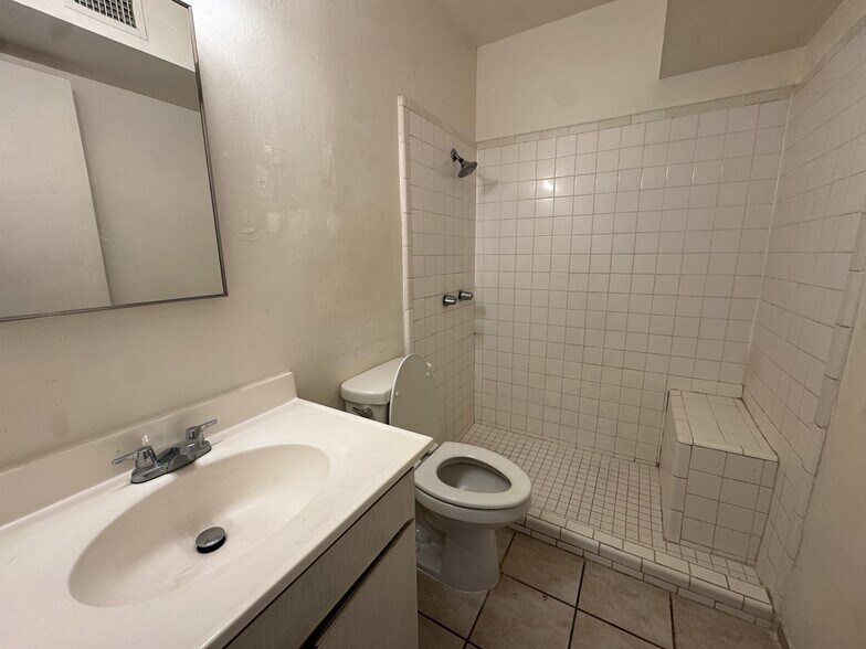 More Photos Of 1518 E Hedrick Dr, Tucson Apartments For Sale