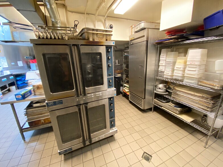 More Photos Of 326 S Guadalupe St, Santa Fe Restaurant For Lease