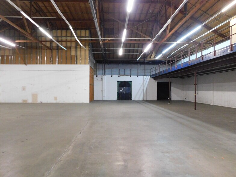 More Photos Of 330 Shaw Rd, South San Francisco Industrial For Lease