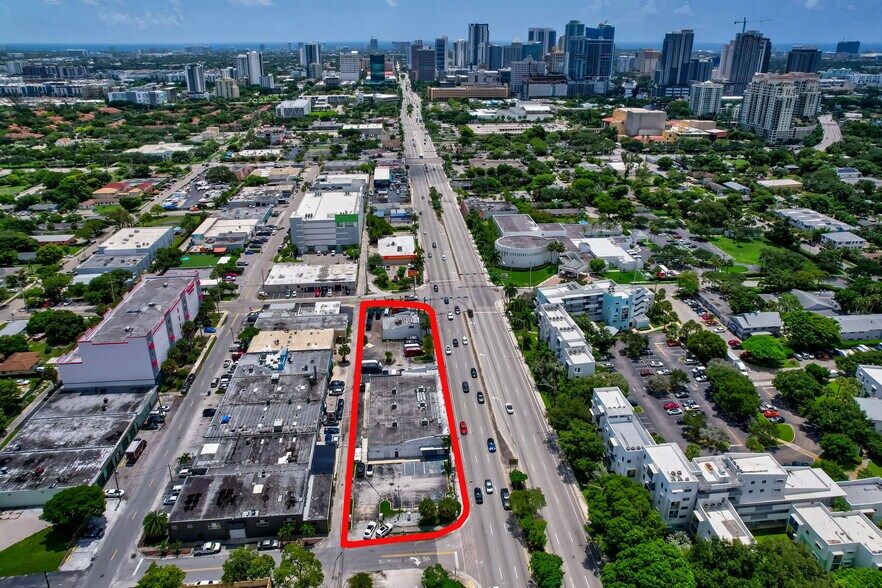 More Photos Of 925 W Broward Blvd, Fort Lauderdale Auto Dealership For Lease