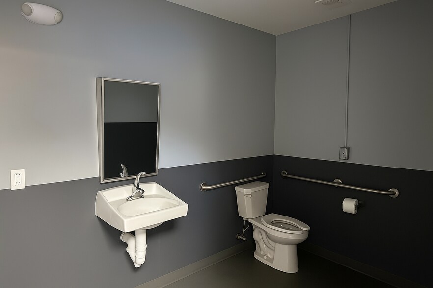 More Photos Of 429 Lake Rd, Killingly Warehouse For Lease